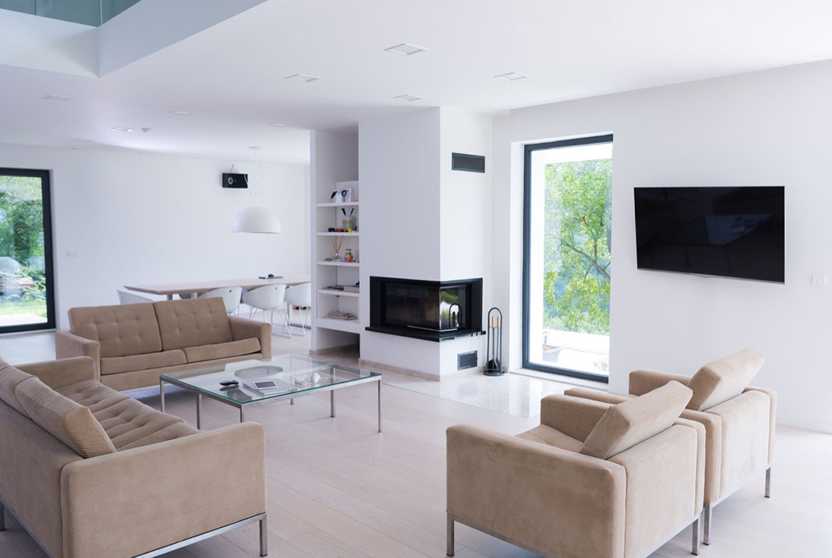 Ample apartment
